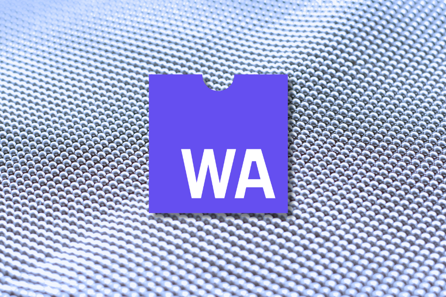 Placa roxa com as letras 